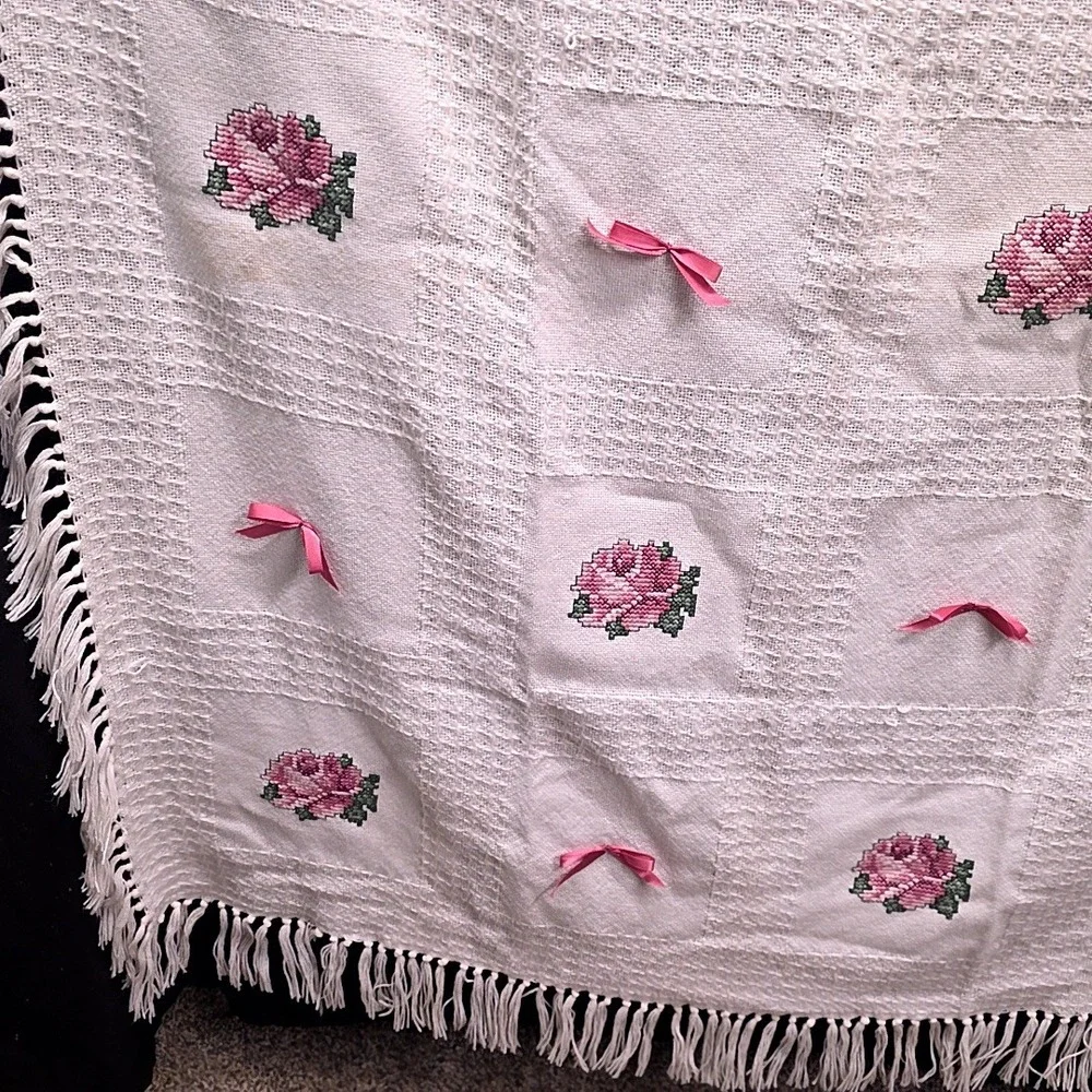 Unbranded vintage blanket